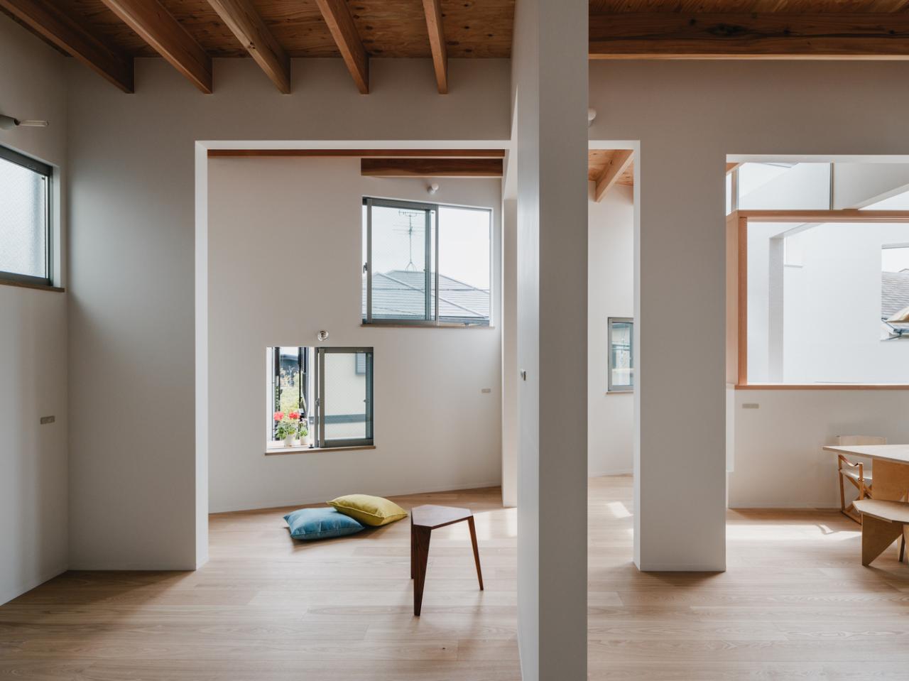 九宫格划分不规则五边形不同规格的开口日式住宅设计