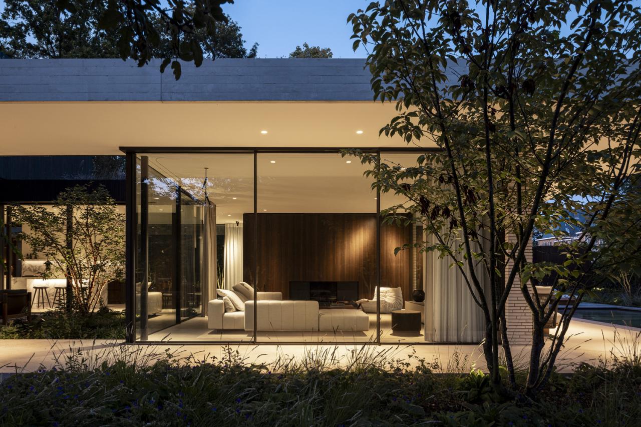 邂逅荷兰海岸隐匿别墅：一场自然、建筑与艺术的盛宴设计