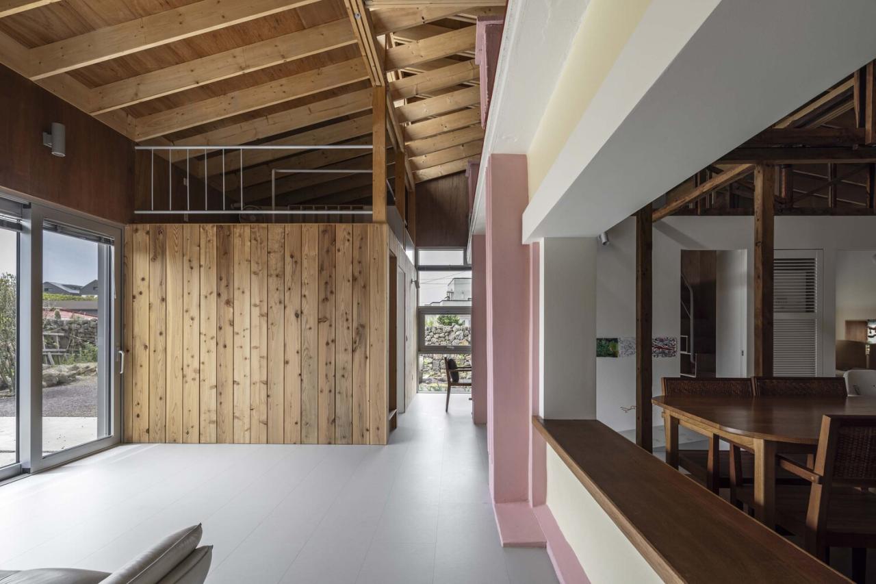 济州岛老房的新生新旧结构交织续写传统居住记忆的住宅设计