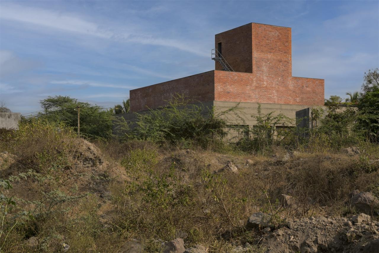 让生活亲近自然调和传统与现代的红砖乡村别墅设计