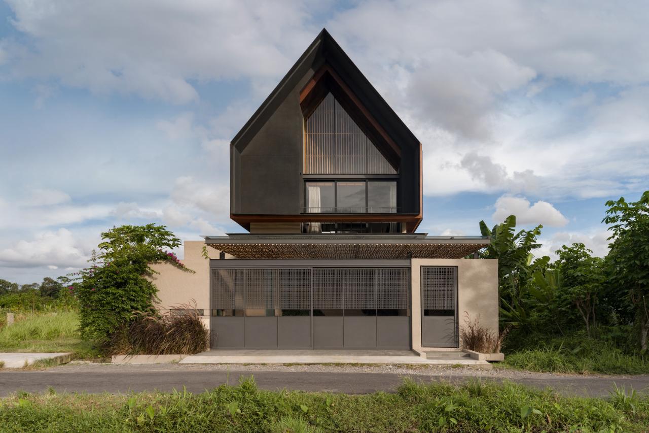 让身心在自然中得到滋养热带雨林的节能奢华侘寂别墅设计