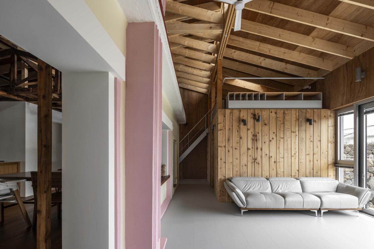 济州岛老房的新生新旧结构交织续写传统居住记忆的住宅设计