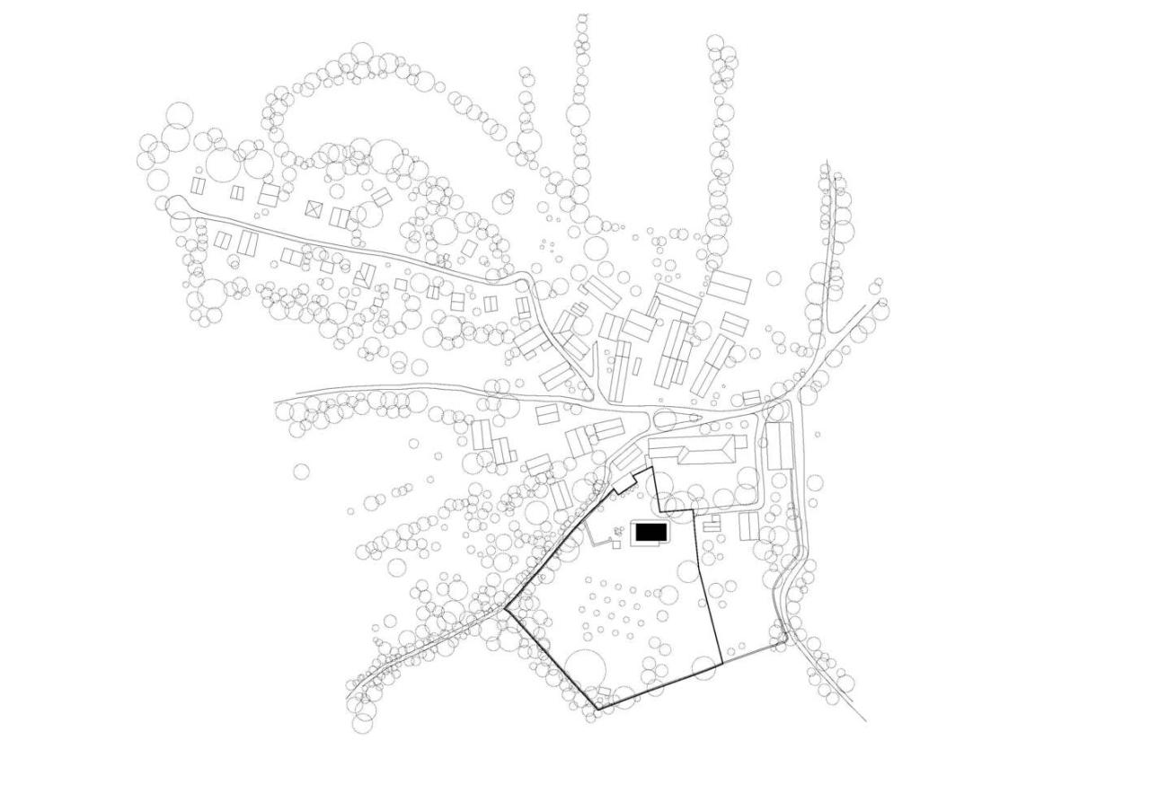 寻迹历史与自然致敬巴洛克与宗教灵感的神圣氛围住宅设计