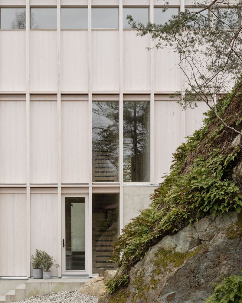 海峡边建筑奇迹挑战地形打造绝美视野的木质别墅设计