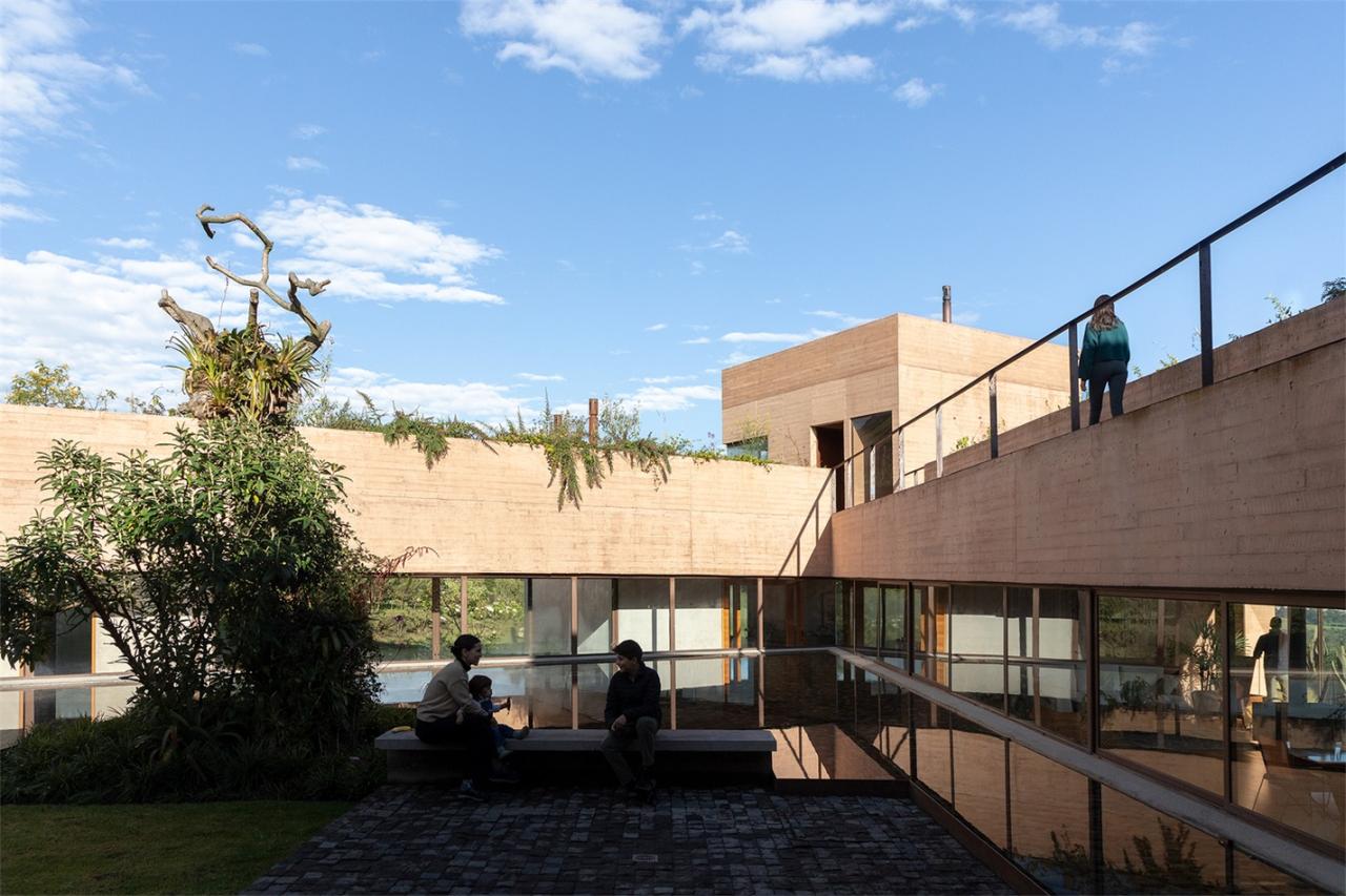 移动不同角度观察景观动态自然情感体验的别墅设计