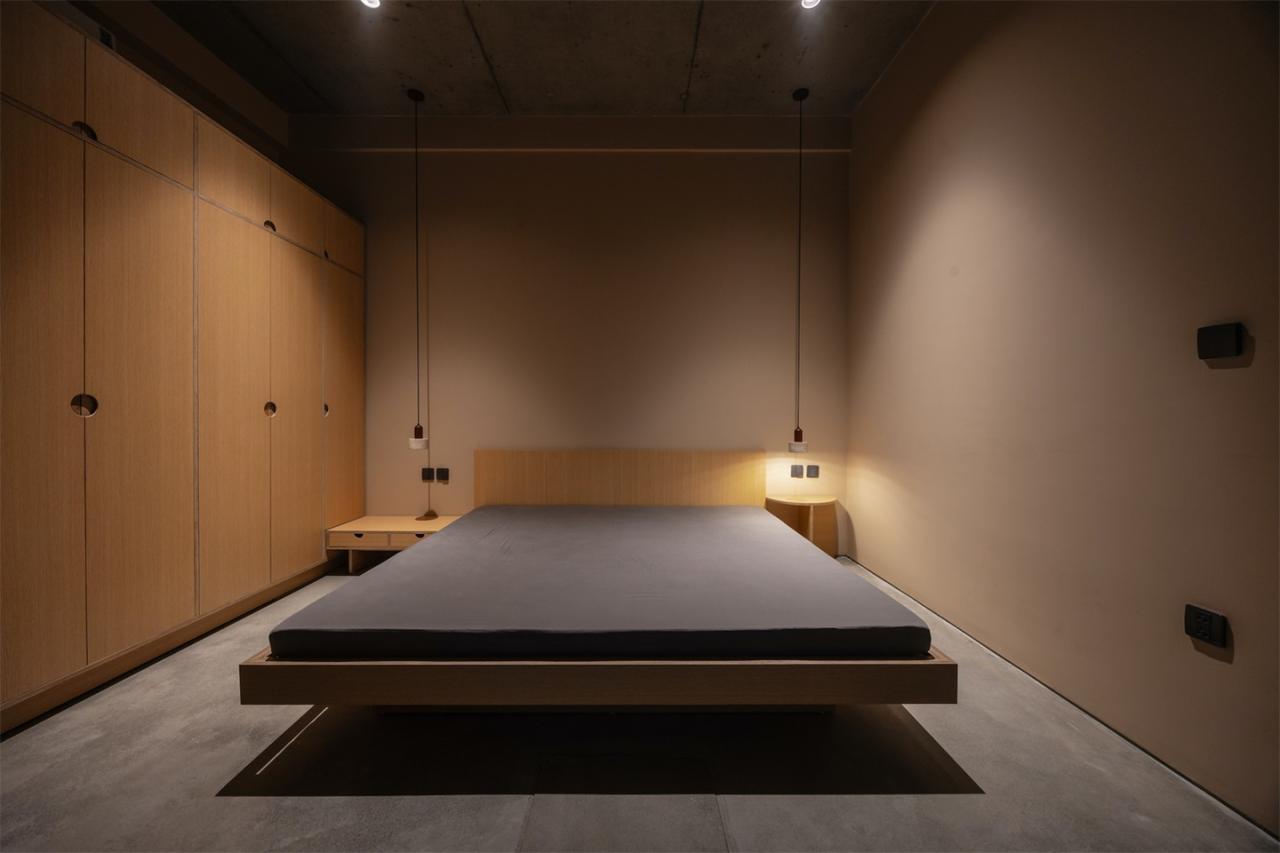 城市小巷夹缝中的山谷秘境承载亲情时光的别墅设计