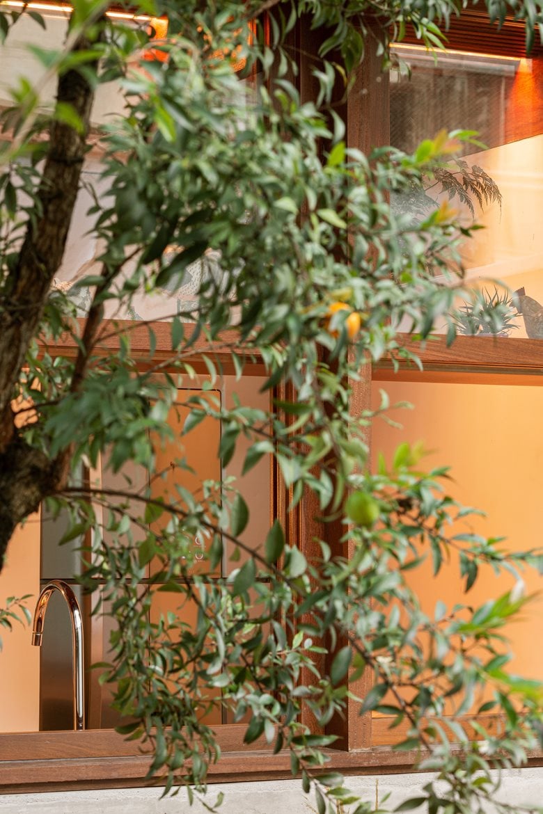 唤醒情感记忆重塑宁静生活简约质朴的别墅改造设计