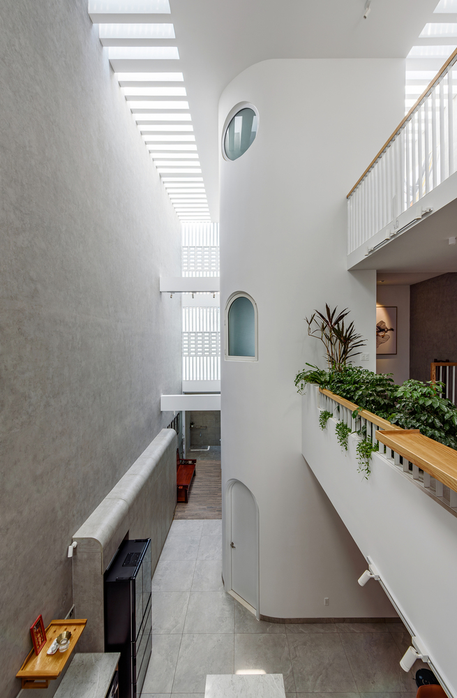 回归老街区的温暖森林露营灵感下的暮年居所别墅设计