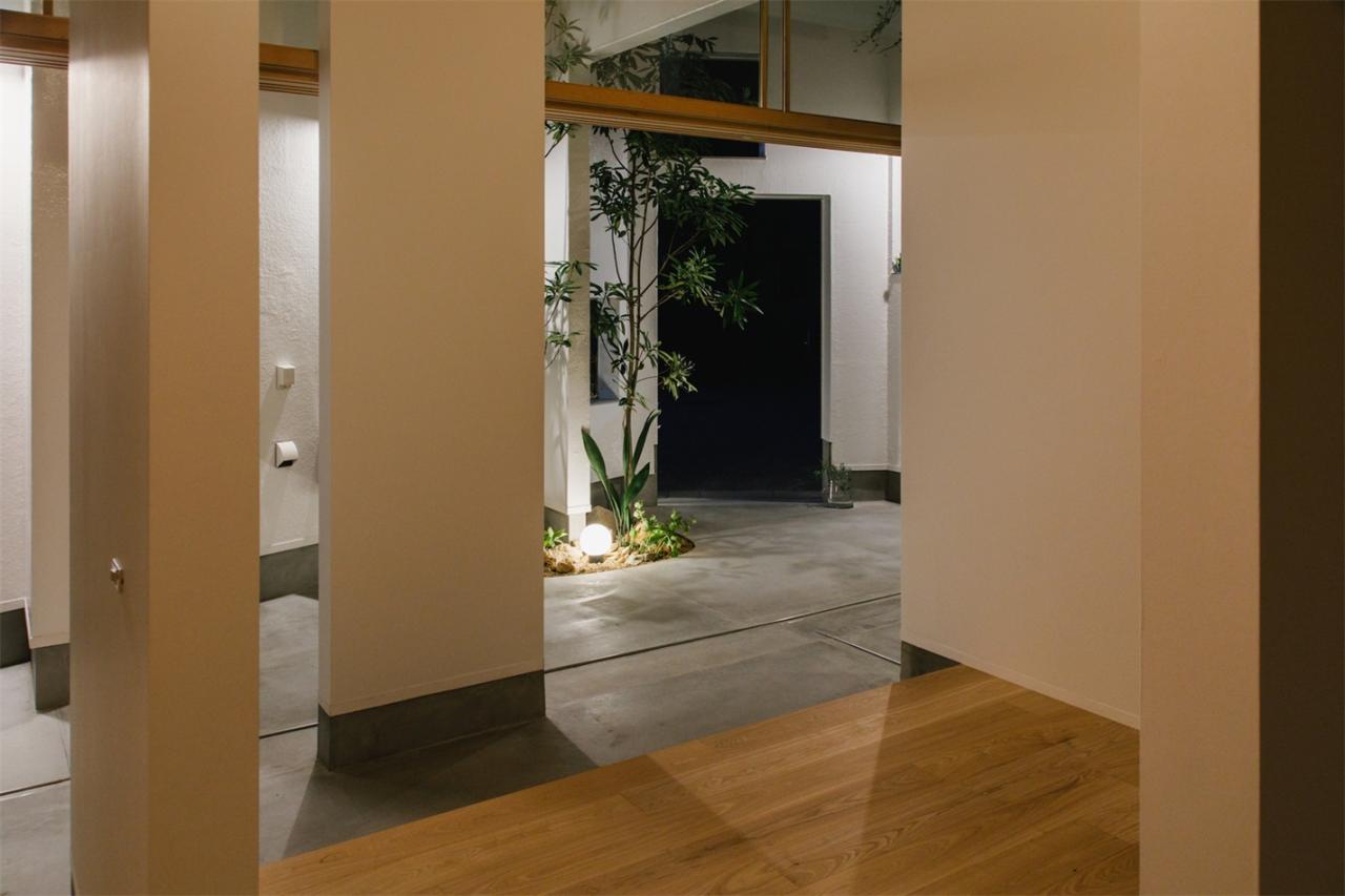 九宫格划分不规则五边形不同规格的开口日式住宅设计