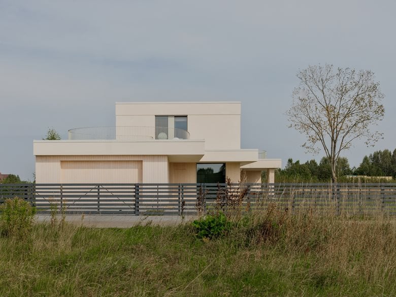 白桦林花园中的节能美学细节之处见匠心的度假屋设计