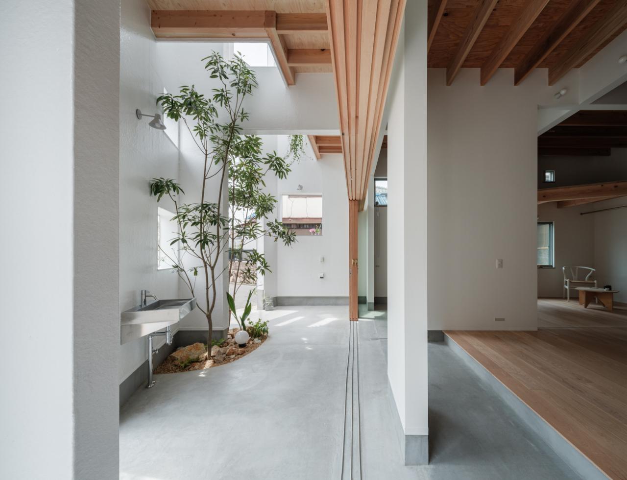 九宫格划分不规则五边形不同规格的开口日式住宅设计