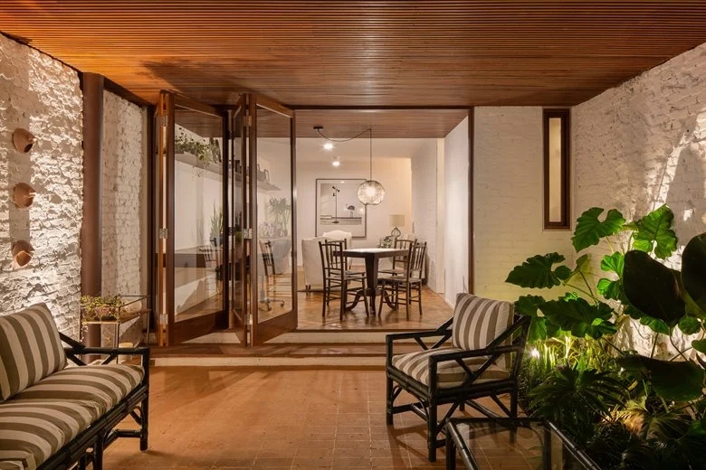 唤醒情感记忆重塑宁静生活简约质朴的别墅改造设计