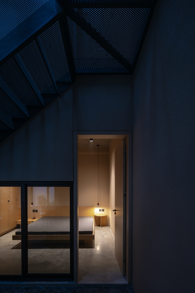 城市小巷夹缝中的山谷秘境承载亲情时光的别墅设计