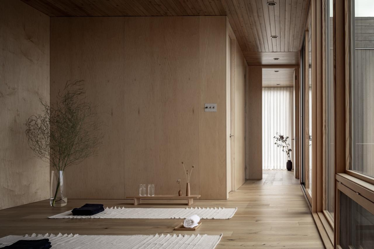 漂浮在草地上的冥想之屋禅意静修的度假屋设计