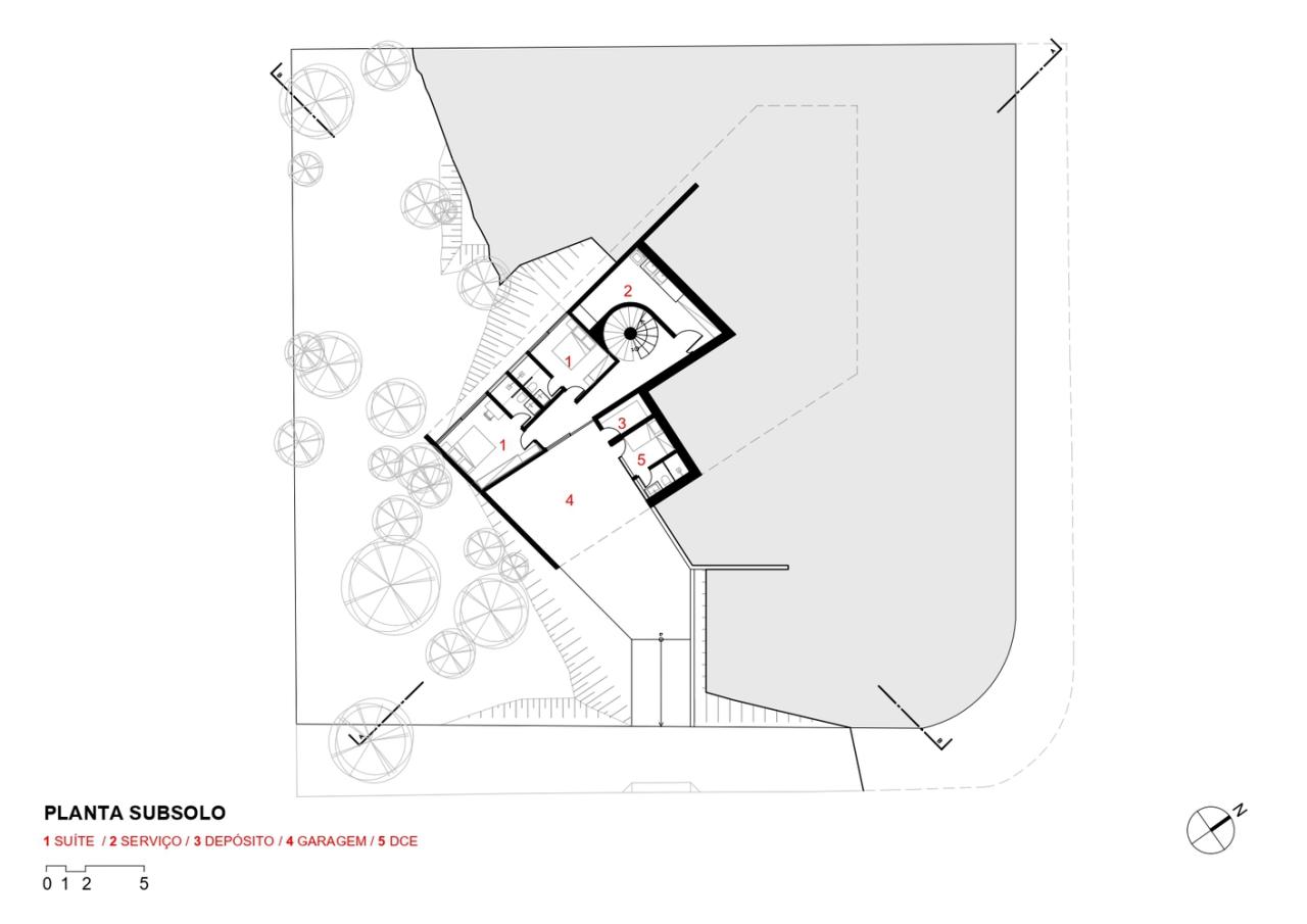 山脉与森林间的静谧自然与诗意的栖息度假别墅设计